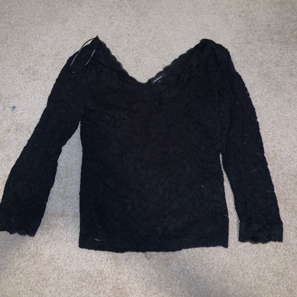 All black, lace, long sleeve crop top